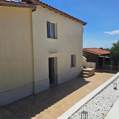 Olive Hill بيت للعطل لايميناس