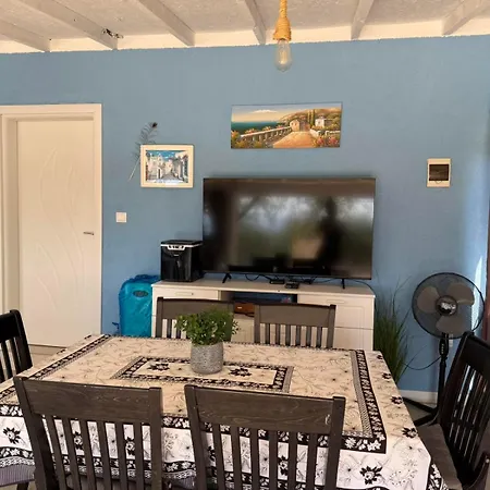 Olive Hill بيت للعطل لايميناس