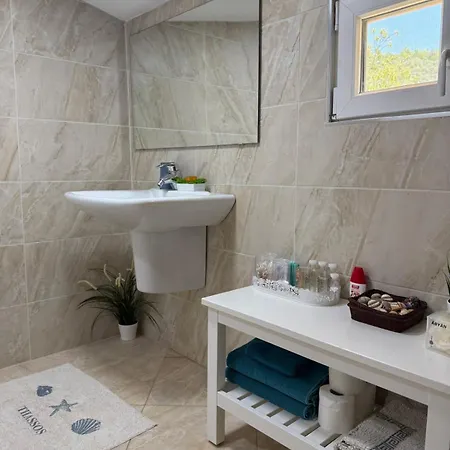 بيت للعطل Olive Hill لايميناس